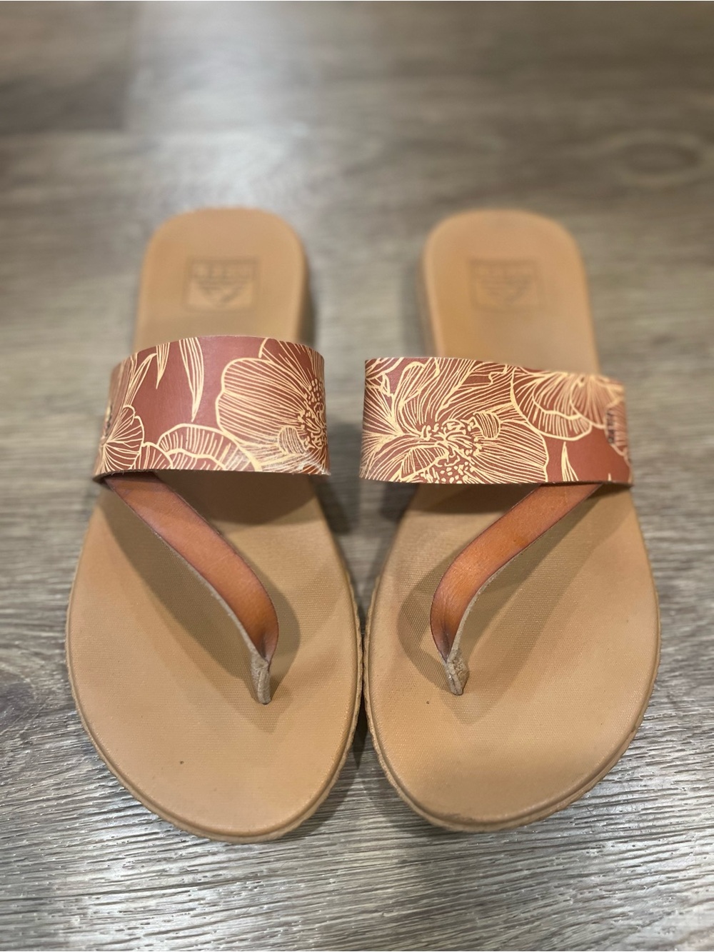 Reef Women's Floral Wide-strap Slide Sandals in Brown and Tan